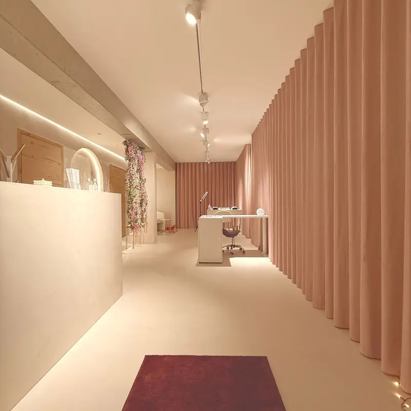 Réalisation RR Line — espace intérieur n° 1